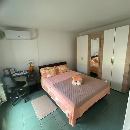 Cozy Corner Apartment